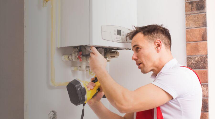 Local water heater installation in Midfield, TX