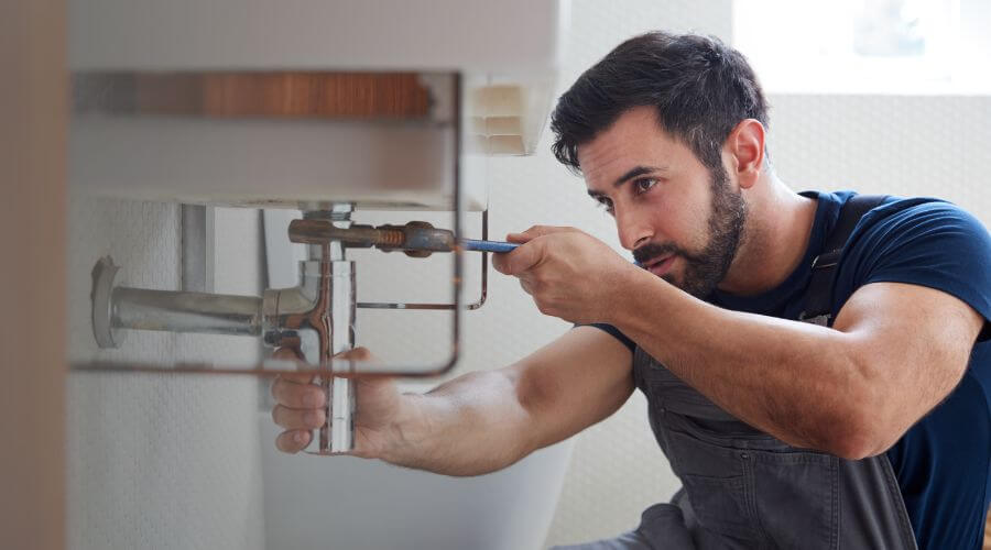 Professional water heater installation services in Midfield, TX